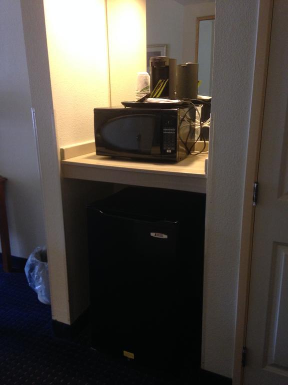 Wingate By Wyndham Eisenhower Hotel 3*