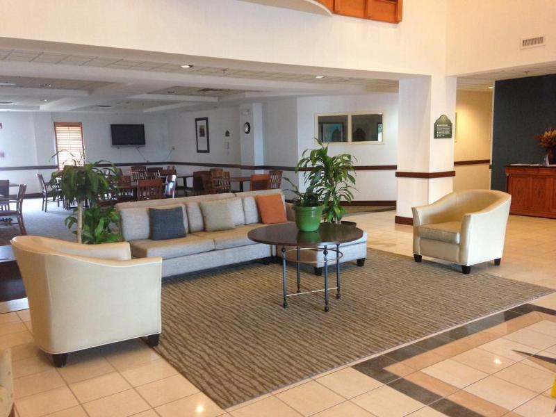 Hotel Wingate By Wyndham Eisenhower 3*