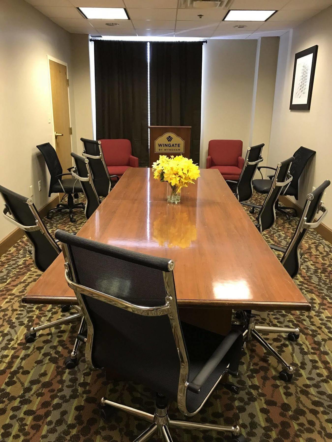 Hotel Wingate By Wyndham Eisenhower 3*