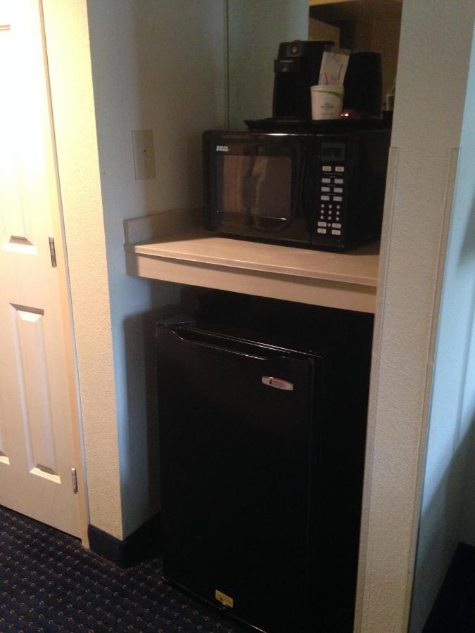Wingate By Wyndham Eisenhower Hotel 3*