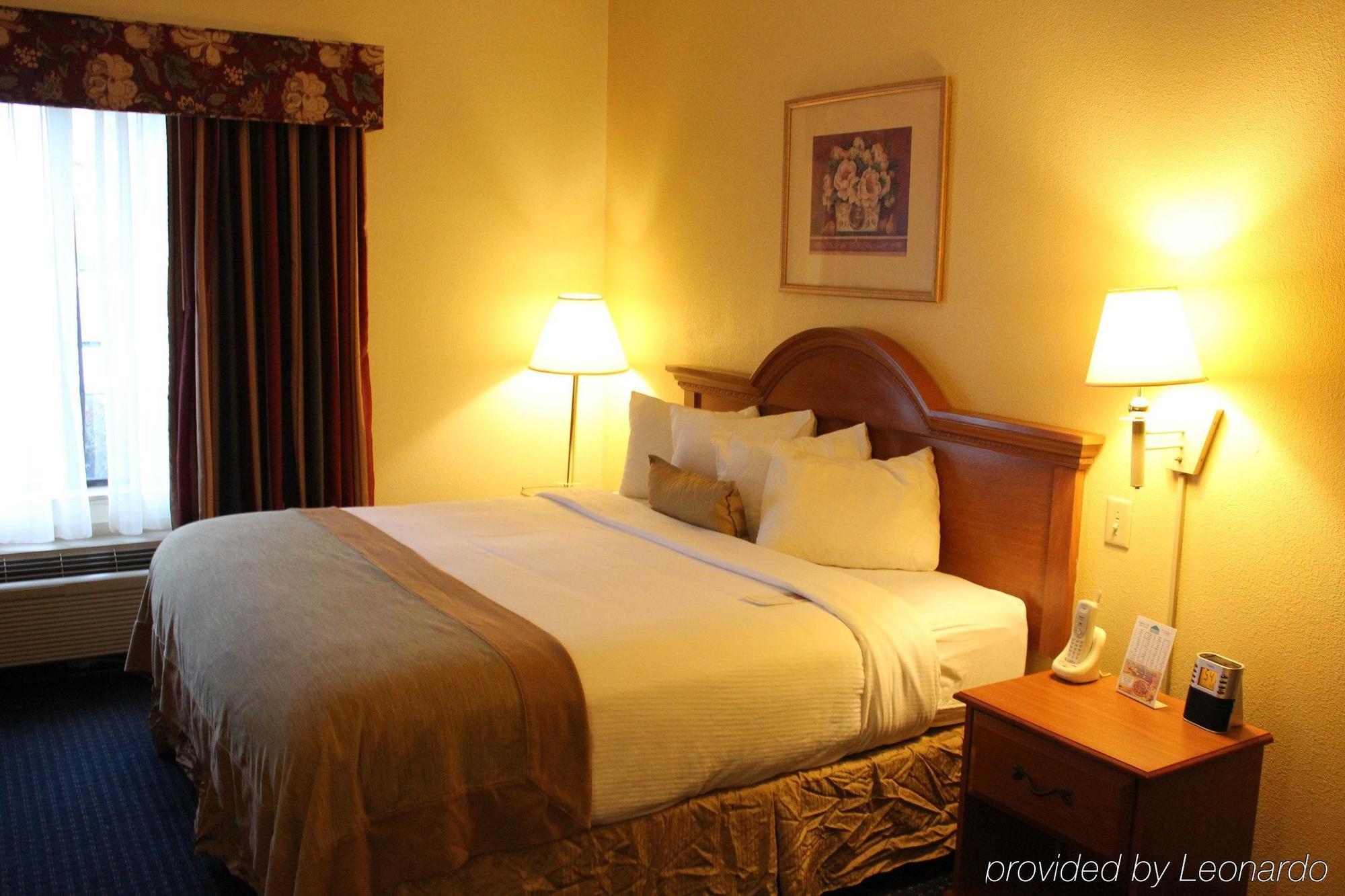 Hotel Wingate By Wyndham Eisenhower 3*