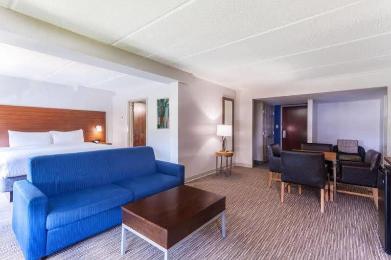 Hotel Wingate By Wyndham Eisenhower 3*